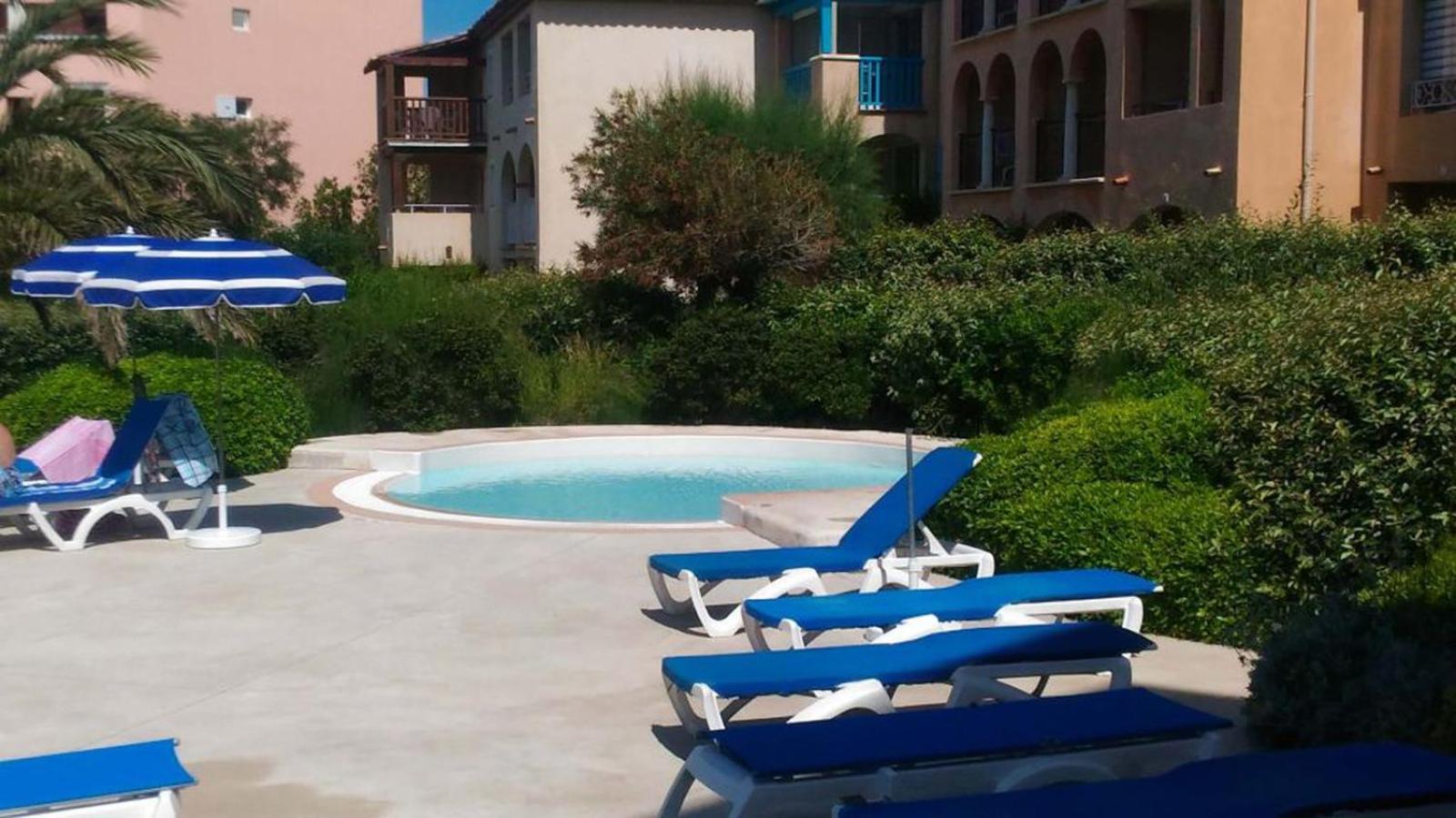 Blue Lagoon Six-Fours-les-Plages Bagian luar foto
